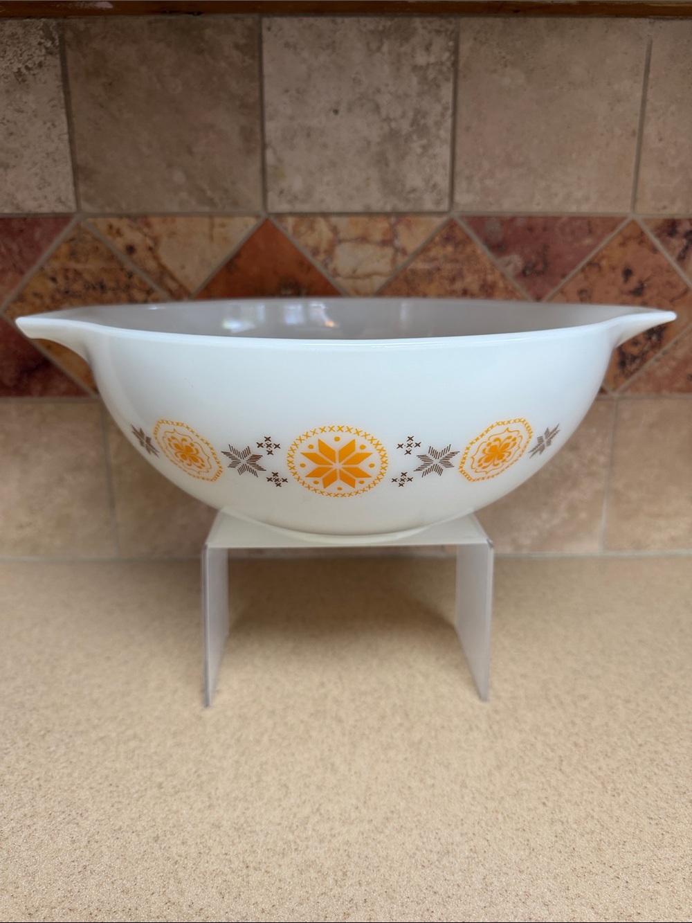 Pyrex Town & Country 444 4 Quart Cinderella Mixing Bowl